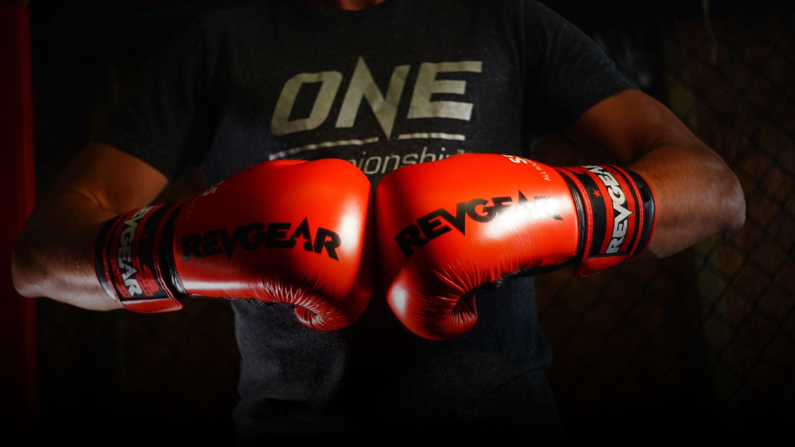 Boxing Gloves: Sizing Guide - FightstorePro