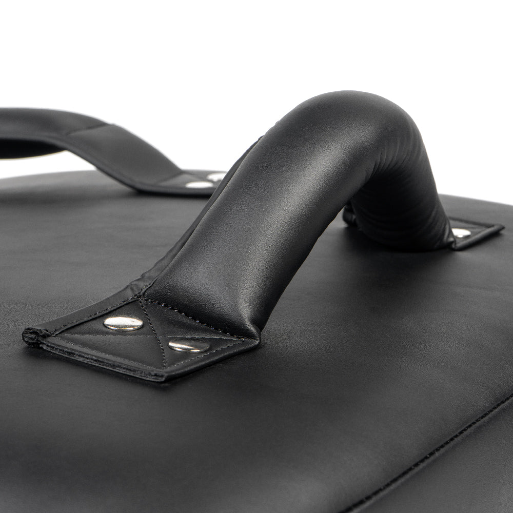 REVGEAR - Curved Kick Shield - Thai Original