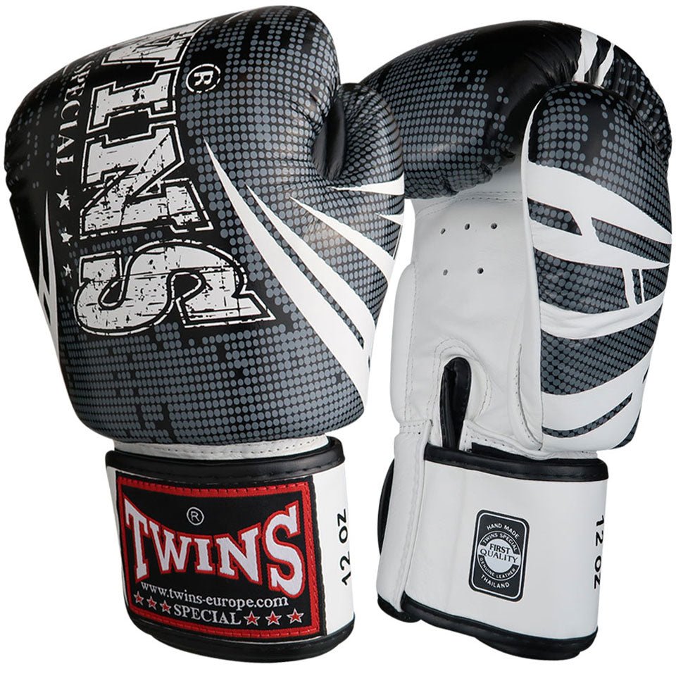 Twins Special Boxing Gloves TW5 - Black/White - FightstorePro